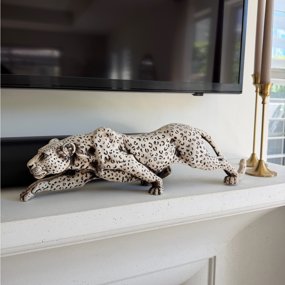Leopard Figurine